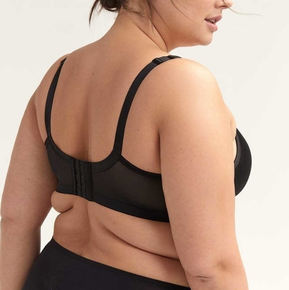 52DD - ti Voglio | Padded Wireless Bra - black - Picture 2 of 2